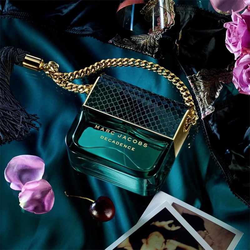 Marc Jacobs Divine Decadence Eau De Parfum - Care | Katalay.net